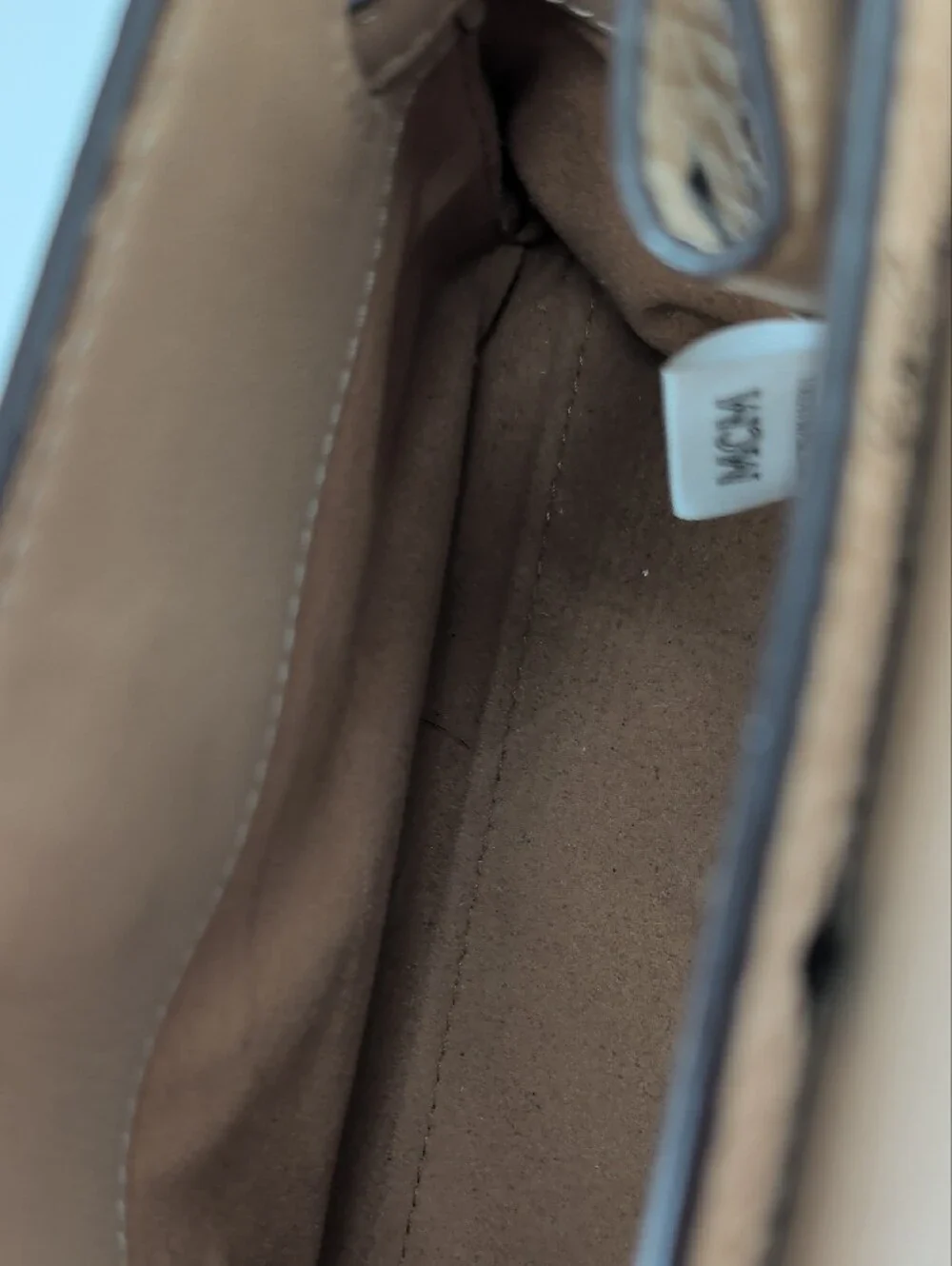MCM top handle